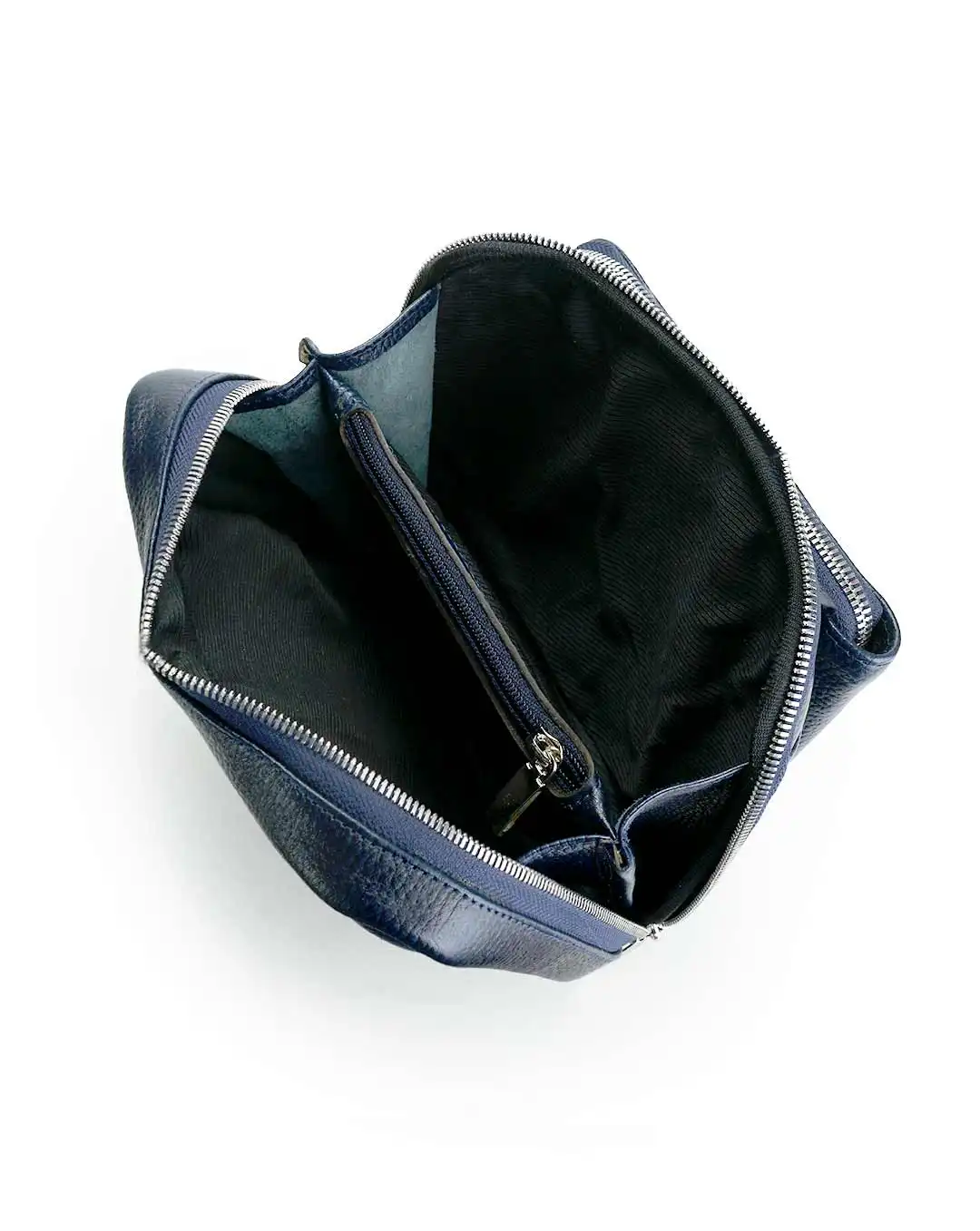 کیف دوشی مردانه چرم طبیعی مدل کاوه کد 1558 رودوشی رنگ سرمه ای و جنس چرم فلوتر گاوی و بند قابل تنظیم و مناسب برای نگهداری مدارک