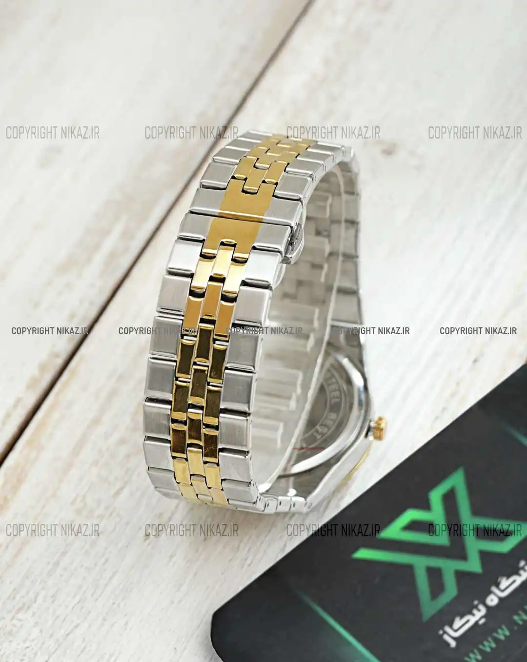 ساعت مچی مردانه بین باند BINBOND مدل B8181-SGS کد 1618 صفحه سفید و بند استیل نقره ای طلایی رنگ ثابت و قفل پروانه ای