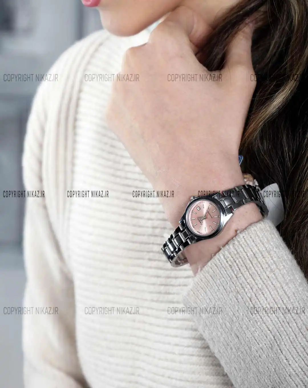 ساعت مچی زنانه کاسیو CASIO مدل کلاسیک کد 1398 ساعت مچی زنانه کاسیو CASIO مدل کلاسیک کد 1398 بند استیل نقره ای و صفحه دایره ای صورتی و دارای تقویم ماه و رنگ ثابت
